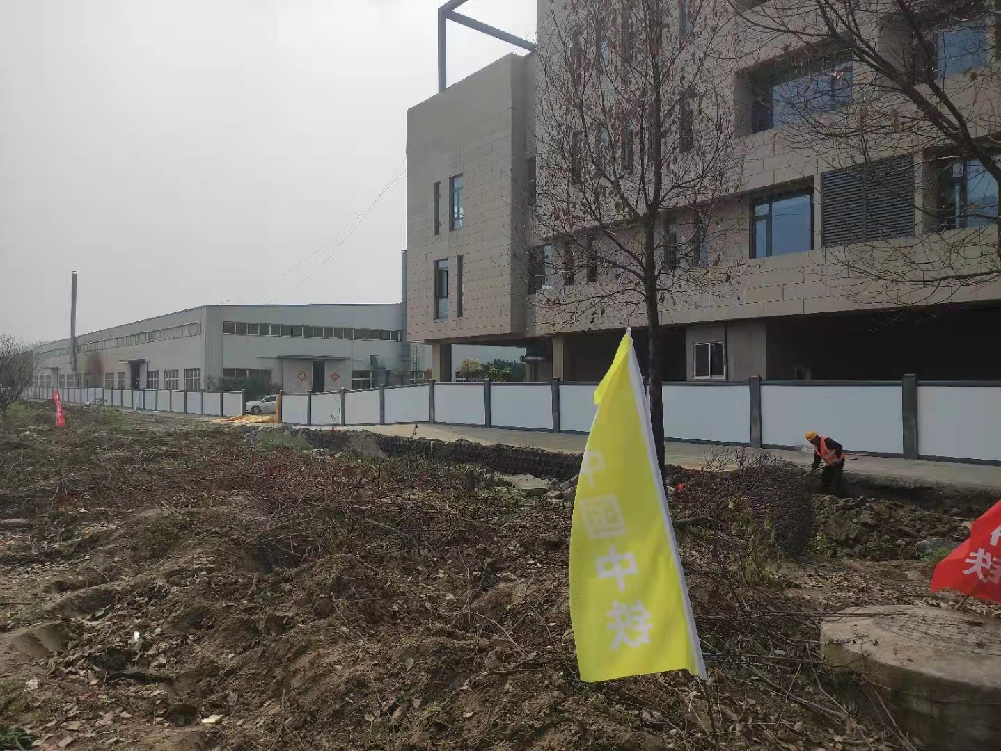 徐州地鐵六號(hào)線二標(biāo)進(jìn)場安裝圍擋
